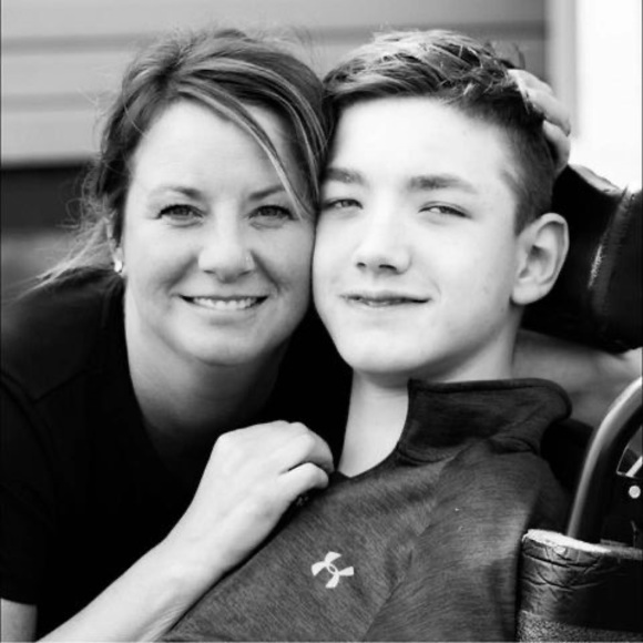 Meet your Posher, Mindy - Picture 1 of 1